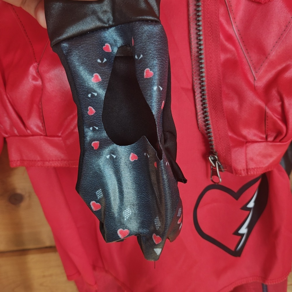 Red Deluxe Costume, Official Disney Descendants The Rise of Red‎ Large 10-12 - Picture 7 of 7